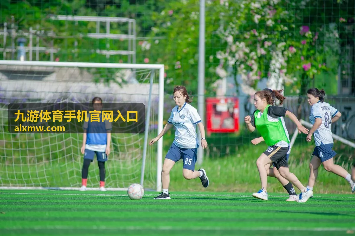 九游体育综合资讯页展示篮球赛事摘要和球员数据